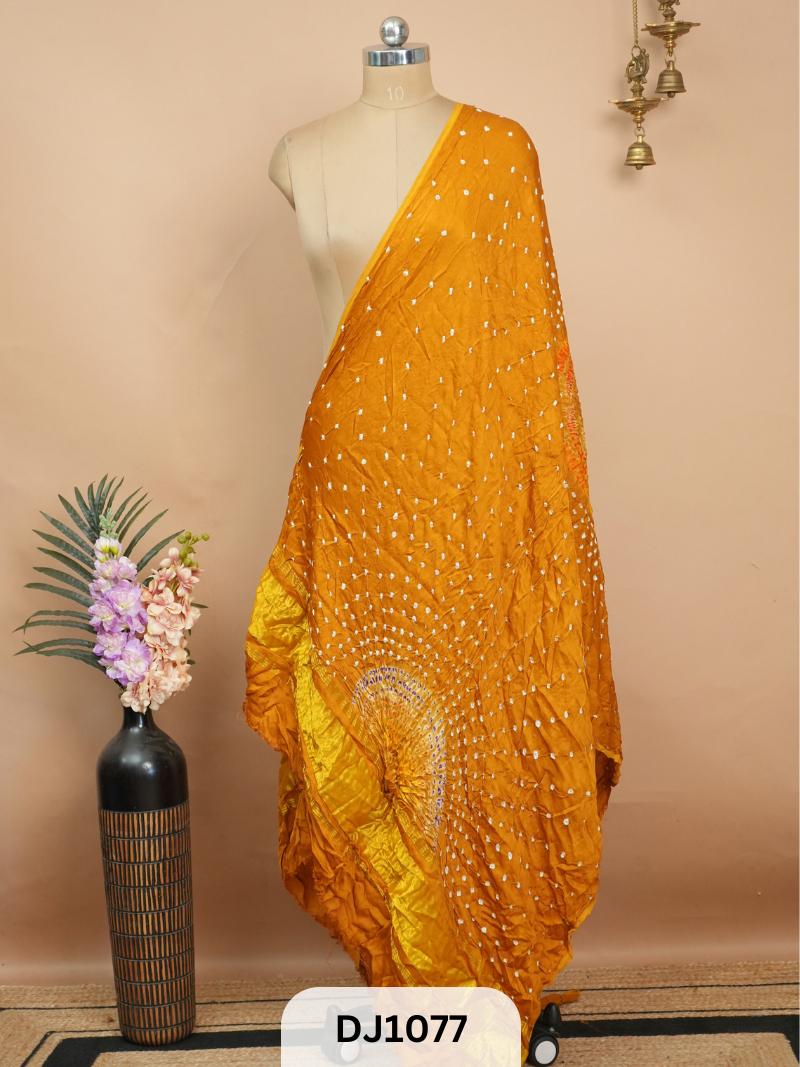 BANDHANI BORDERLESS WITH LAGDI PATTA - DUPATTA