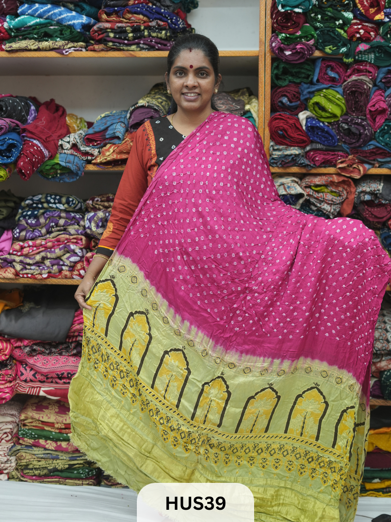 BANDHANI AJRAKH WITH LAGDI PATTA DUPPATA