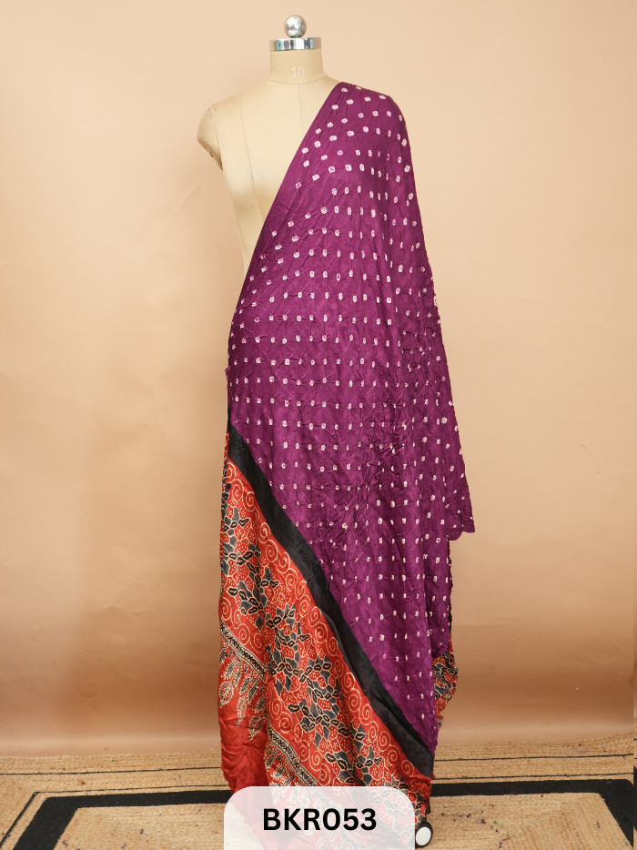 BANDHANI WITH AJRAKH  DUPPATA | BORDERLESS