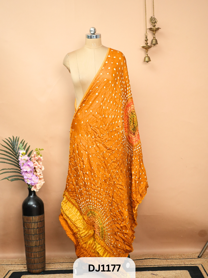 BANDHANI BORDERLESS WITH LAGDI PATTA - DUPATTA