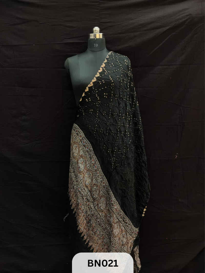 AJRAKH BANDHANI STAR DANI DUPPATA