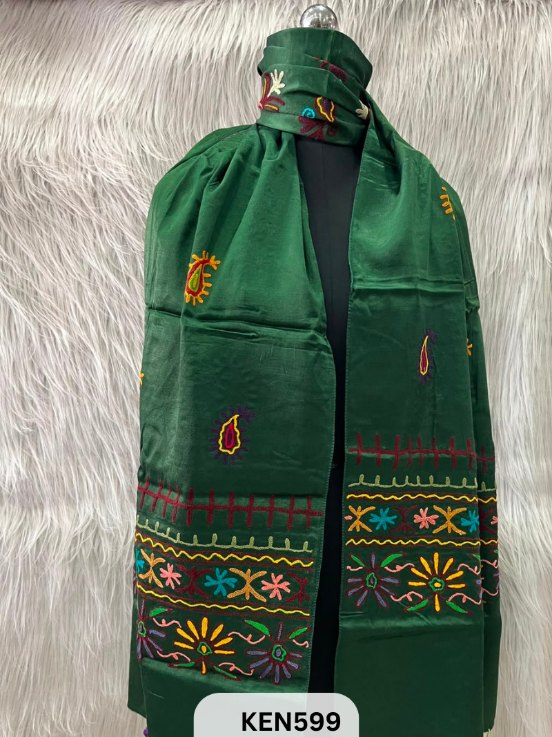MUSHRU HAND AARI WORK STOLE