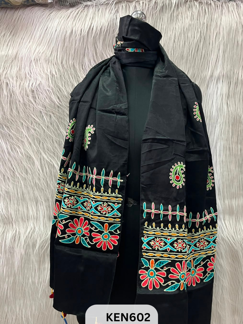 MUSHRU HAND AARI WORK STOLE