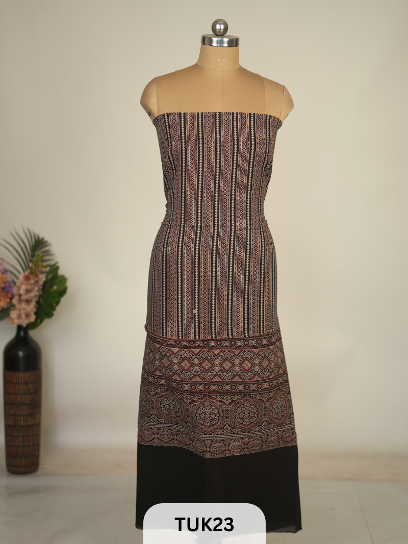 MODAL WITH AJRAKH TOP MATERIAL-2.5MTS AND 44 PANA