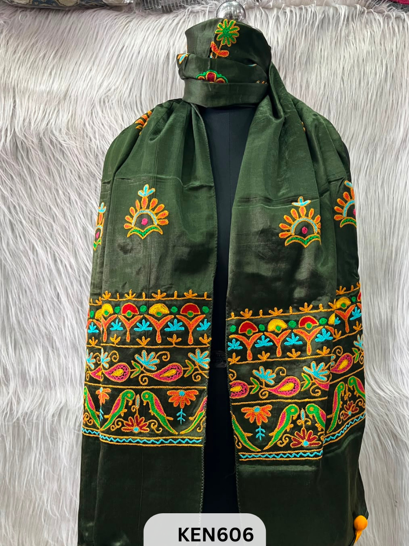 MUSHRU HAND AARI WORK STOLE