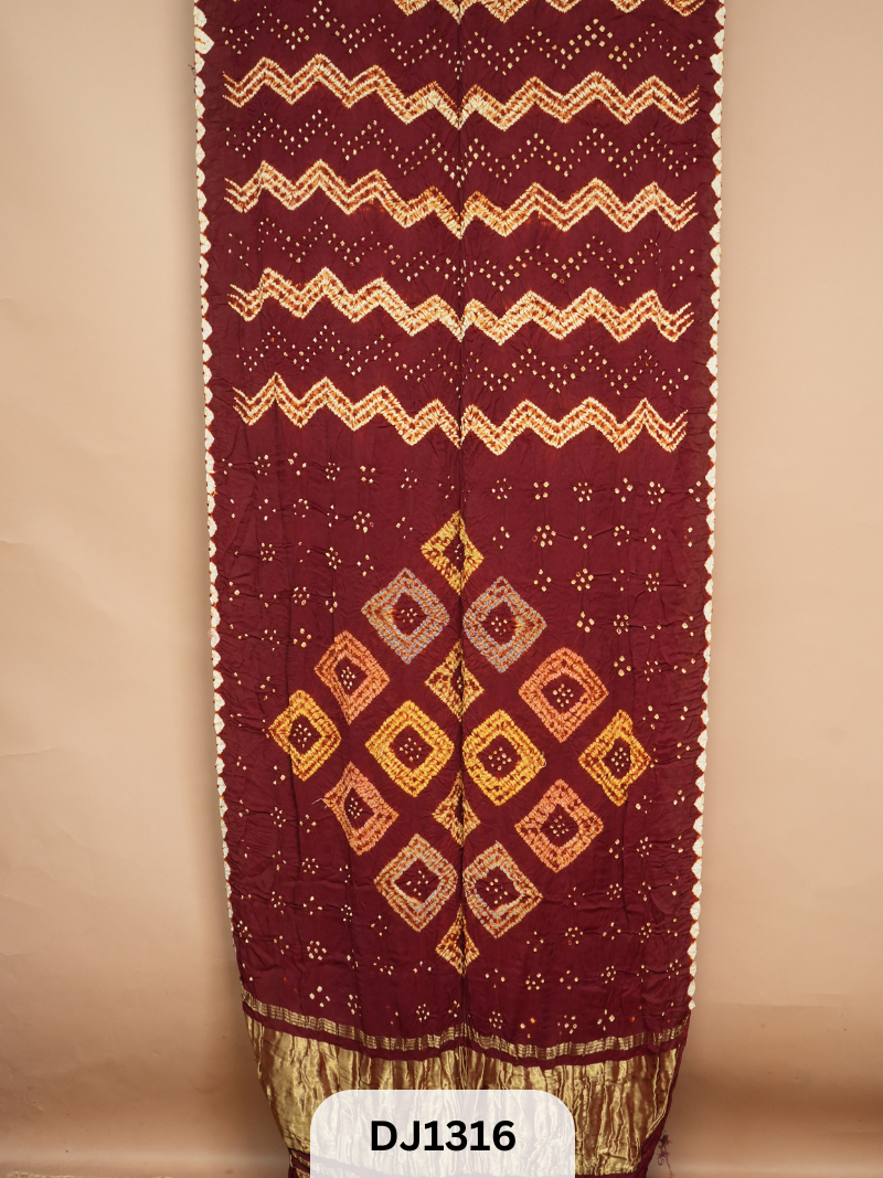 BANDHANI SHIBORI SAREE WITH LAGDI PATTA