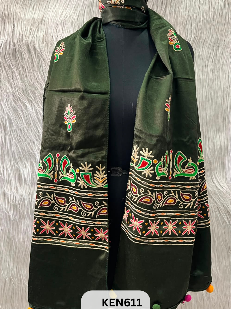 MUSHRU HAND AARI WORK STOLE