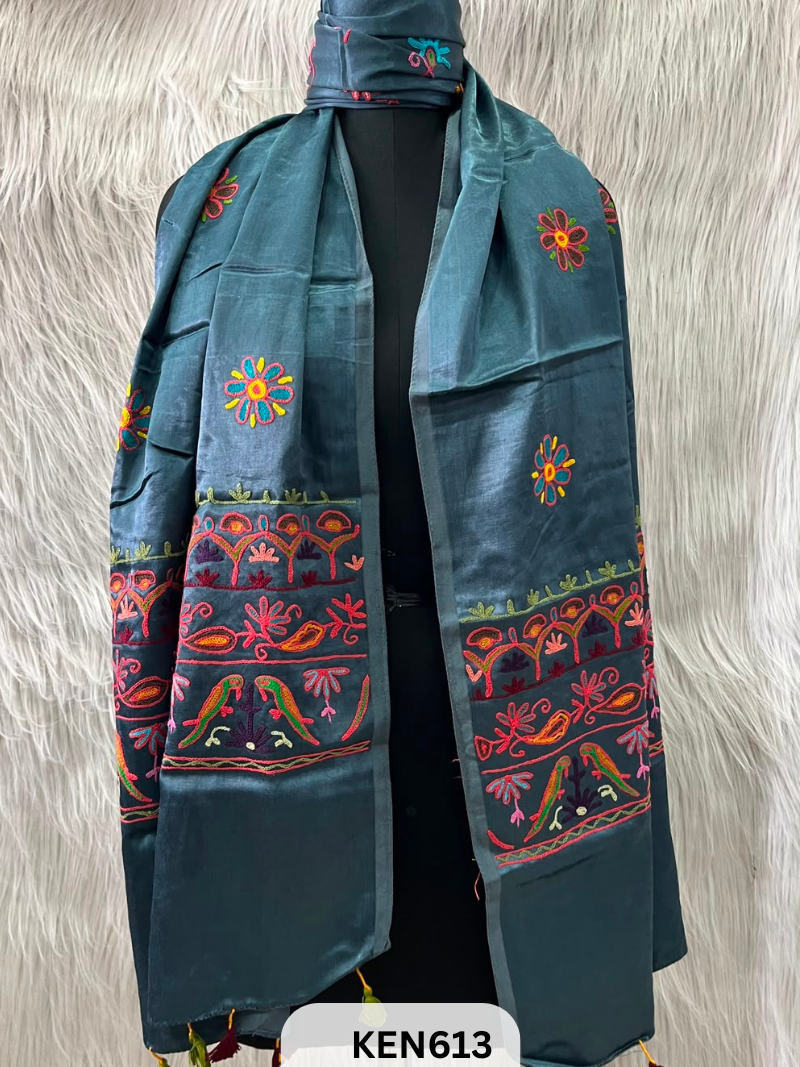 MUSHRU HAND AARI WORK STOLE