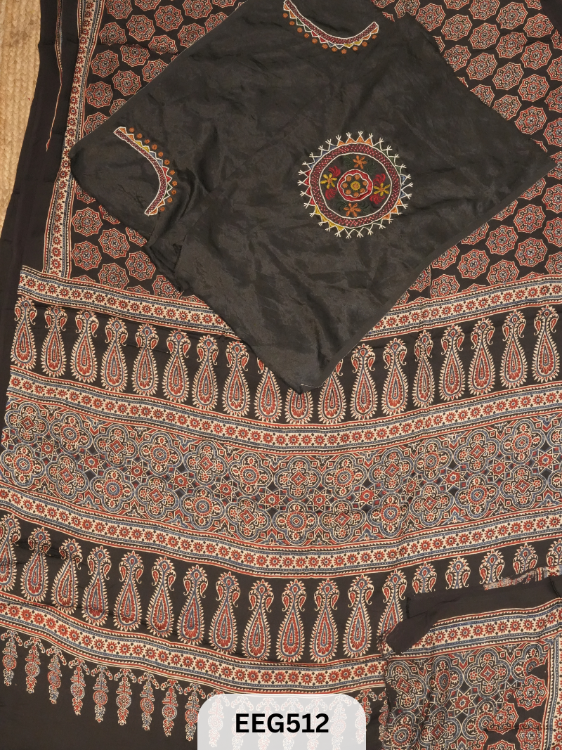 AJRAKH MODAL SAREE WITH KUTCHI HANDWORK BLOUSE PIECE EXTRA
