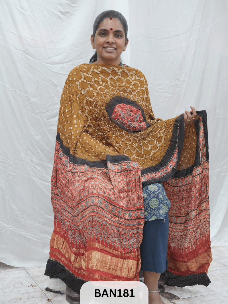 AJRAKH BANDHEJ GUL DUPPATA WITH LAGDI PATTA