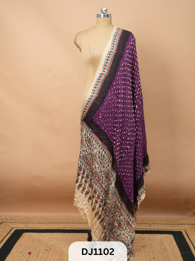 BANDHANI WITH AJRAKH DUPPATA | BORDER