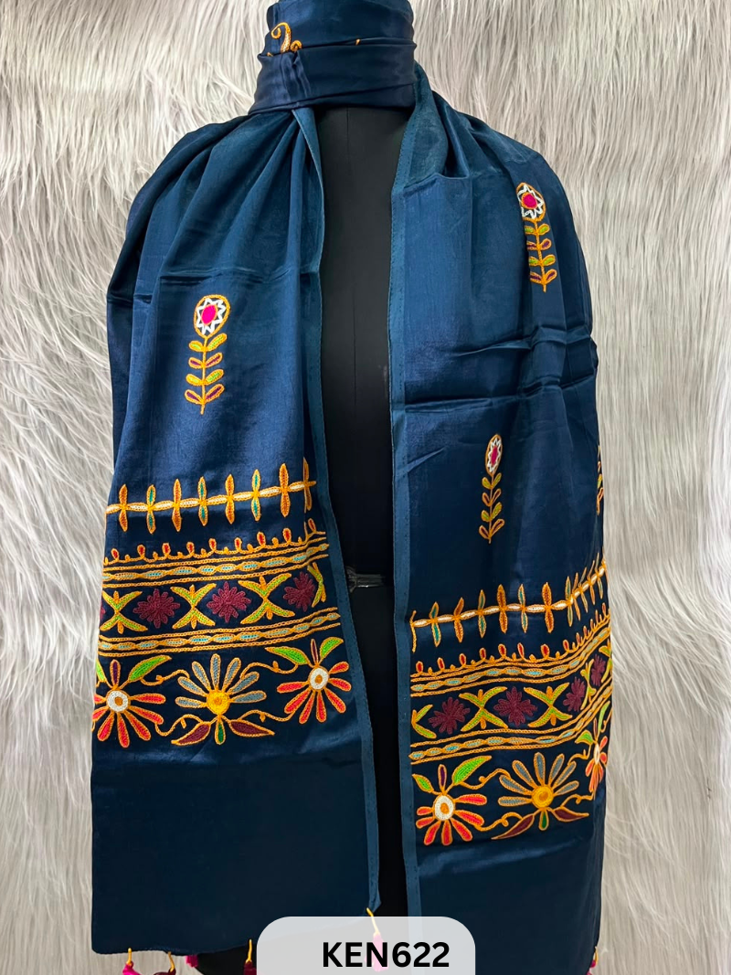 MUSHRU HAND AARI WORK STOLE