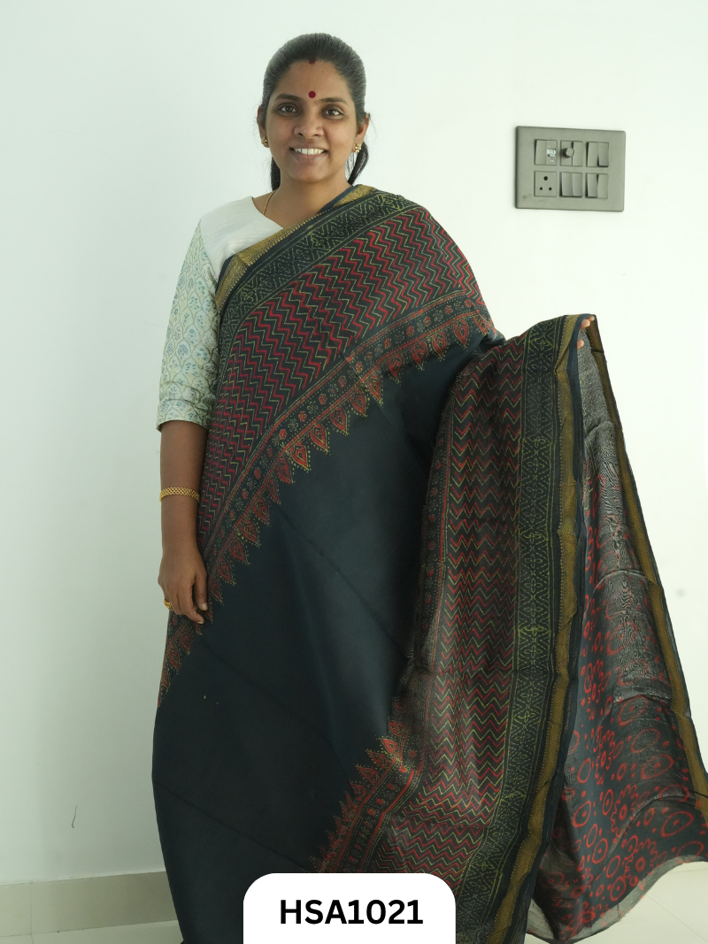 Pure Maheswari Silk Cotton - Handblock Print Saree With Blouse