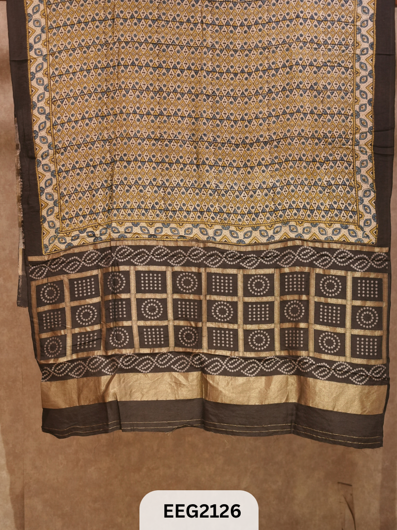DOLA AJRAKH DUPPATTA