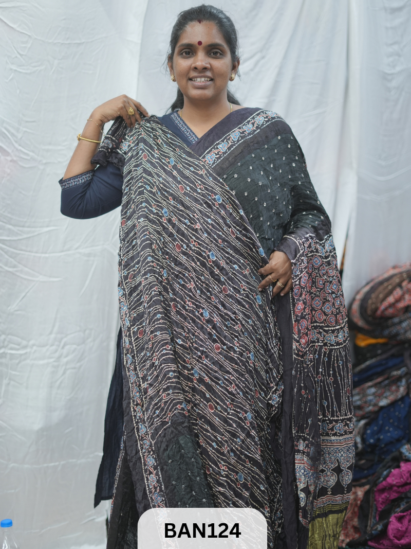 BANDHANI WITH AJRAKH SEMI GAJI SAREE