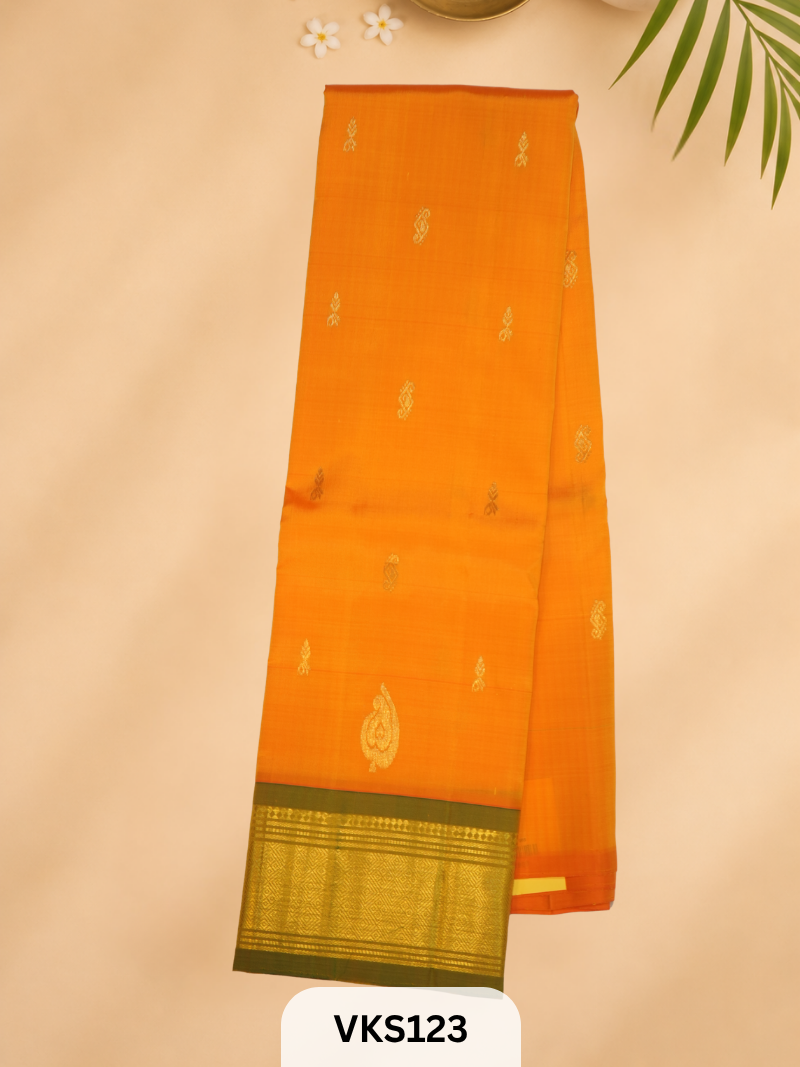 PURE KANCHIPURAM SILK SAREE WITH ONE SIDE BORDER