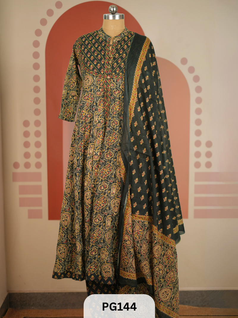 PREMIUM COLLECTION SALWAR SUIT