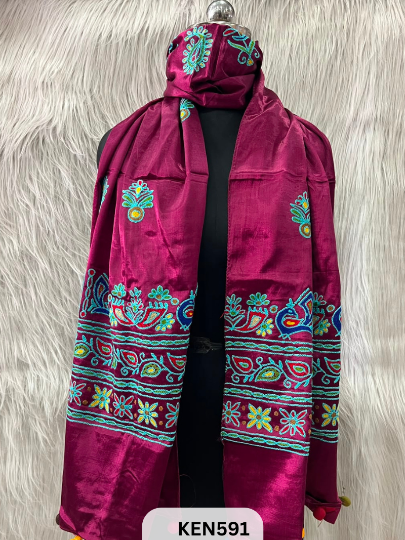MUSHRU HAND AARI WORK STOLE