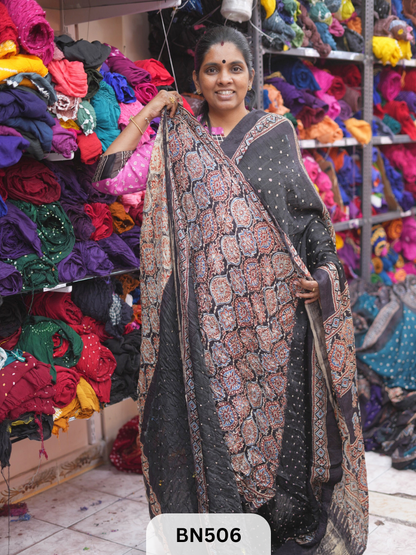 AJRAKH TISSUE PALLU BORDER BANDHEJ SAREE