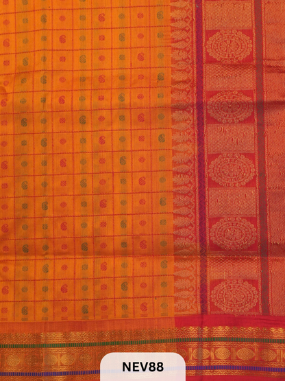 Small Border Thread Lakshadeepam.