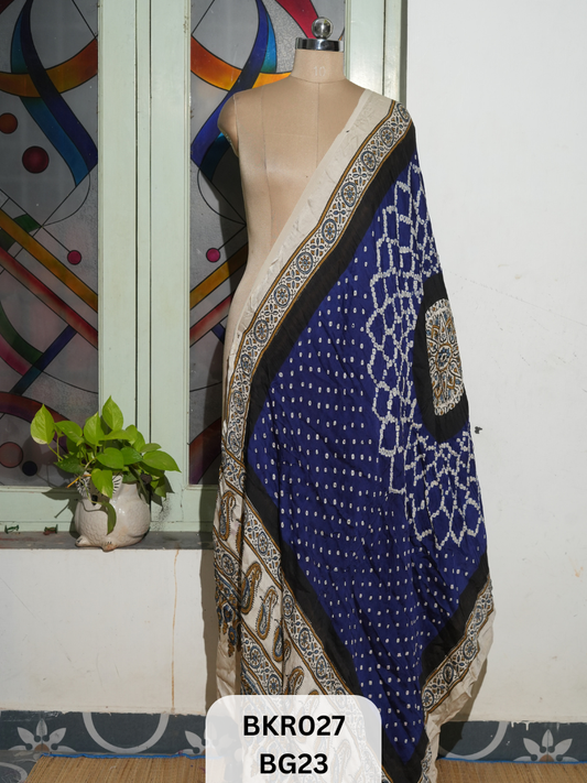 BANDHANI WITH AJRAKH DUPPATA | BORDER