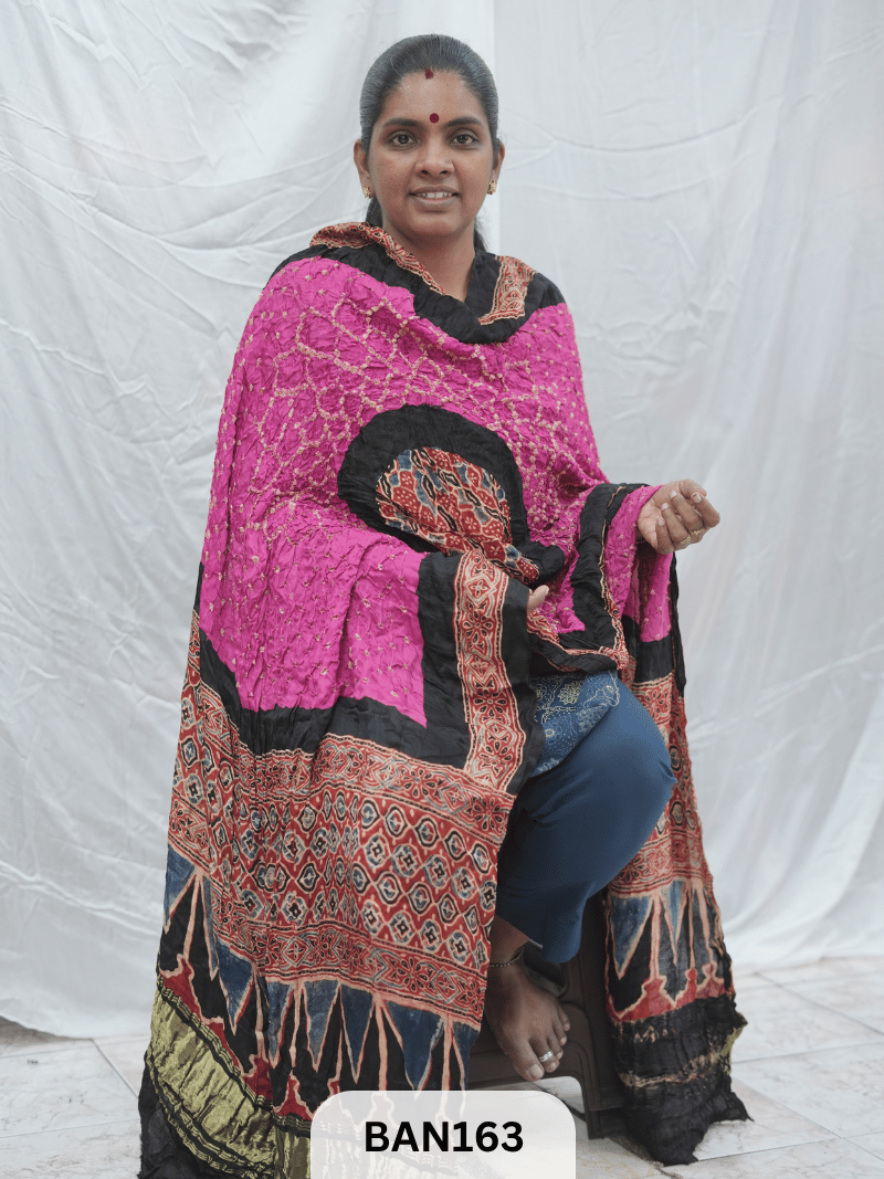 AJRAKH BANDHEJ GUL DUPPATA WITH LAGDI PATTA