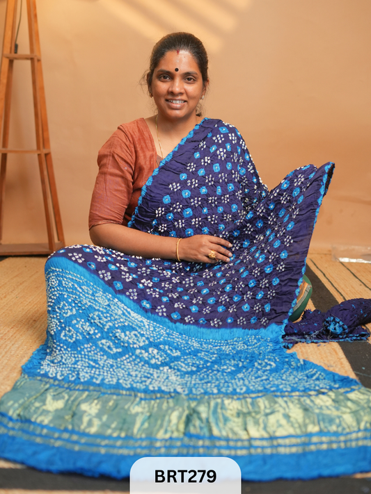 BANDHINI WITH LAGDI PATTA