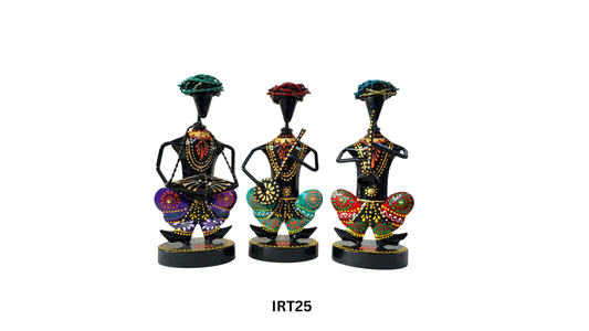 IRON SITTING MUSICIANS 9x21 CMS