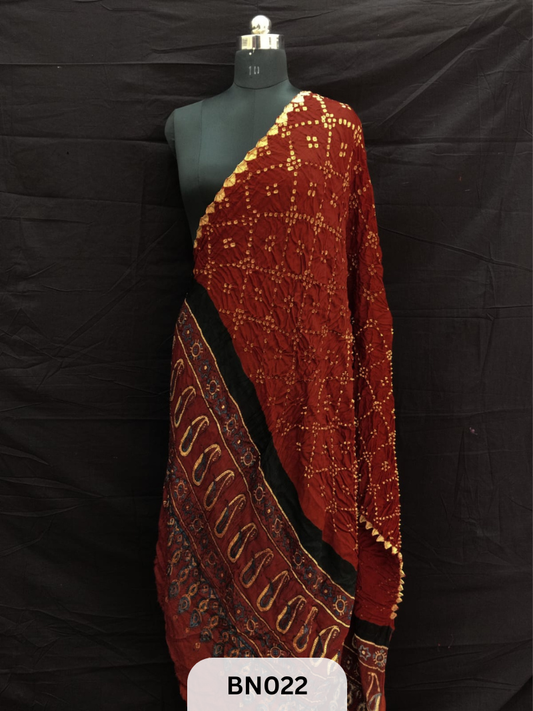 AJRAKH BANDHANI STAR DANI DUPPATA