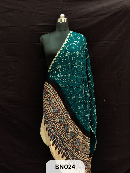 AJRAKH BANDHANI STAR DANI DUPPATA