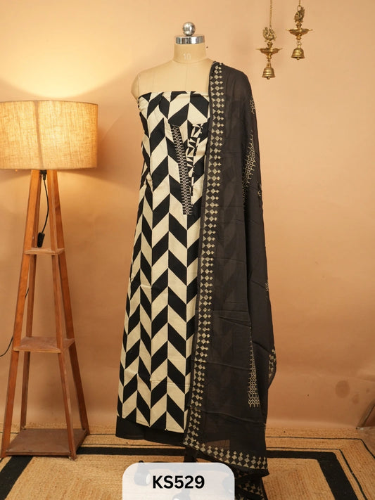 PREMIUM COLLECTION SALWAR SUIT