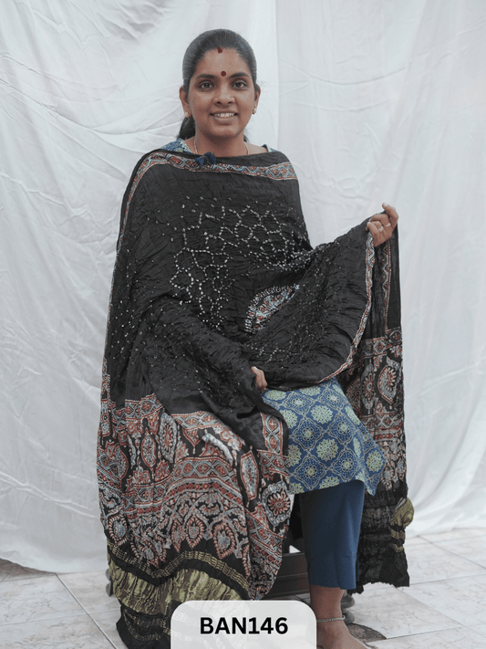 AJRAKH BANDHEJ GUL DUPPATA WITH LAGDI PATTA