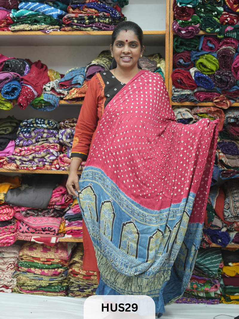 BANDHANI AJRAKH WITH LAGDI PATTA DUPPATA