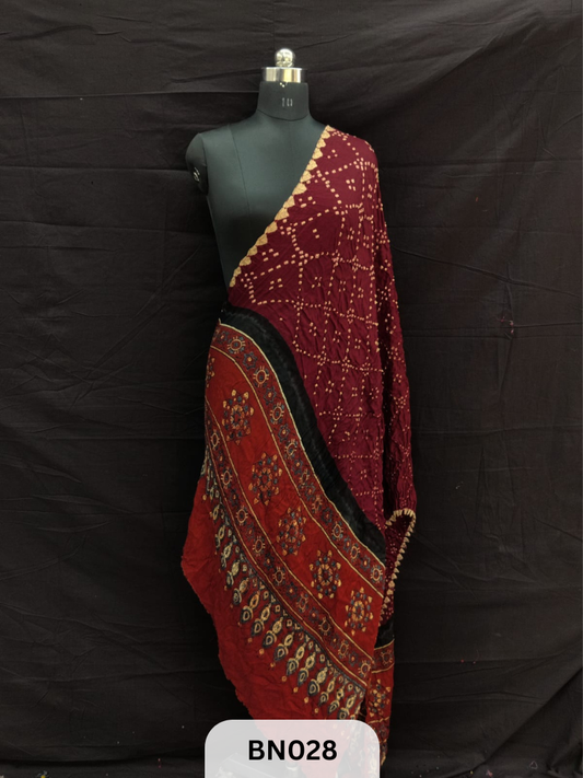 AJRAKH BANDHANI STAR DANI DUPPATA