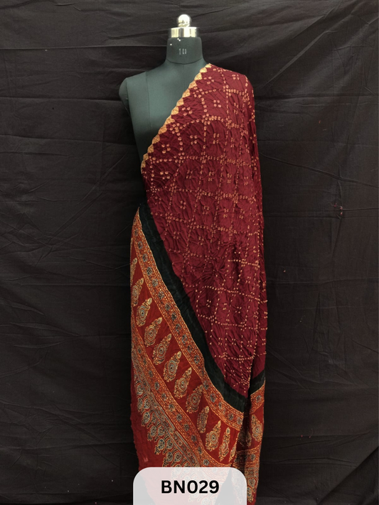 AJRAKH BANDHANI STAR DANI DUPPATA