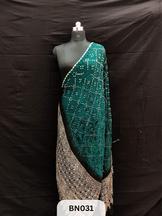 AJRAKH BANDHANI STAR DANI DUPPATA