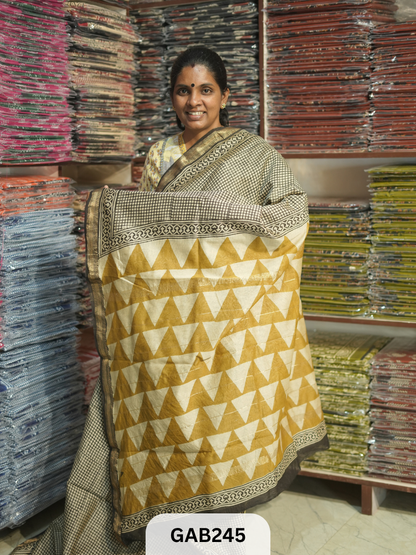 TRADITIONAL HAND BLOCK PRINTED MAHESHWARI SILK SAREE WITH BLOUSE
