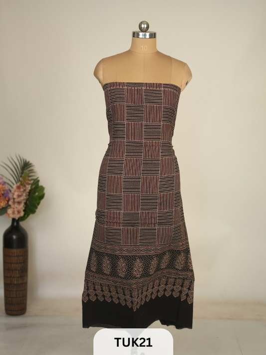 MODAL WITH AJRAKH TOP MATERIAL-2.5MTS AND 44 PANA