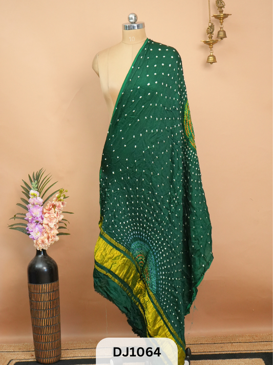 BANDHANI BORDERLESS WITH LAGDI PATTA - DUPATTA