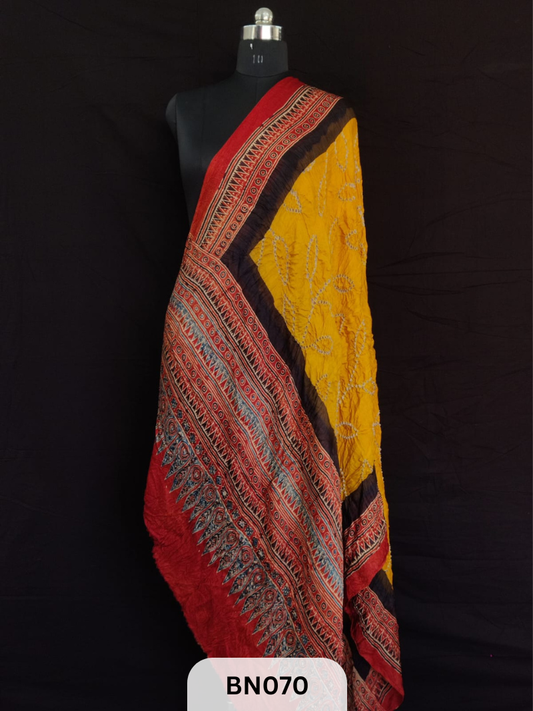 AJRAKH BANDHANI BORDER AAMBADAL DUPATTA
