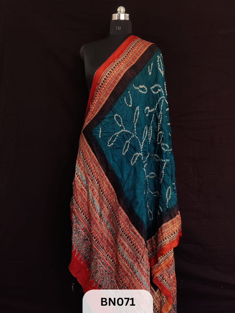 AJRAKH BANDHANI BORDER AAMBADAL DUPATTA
