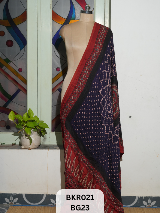 BANDHANI WITH AJRAKH DUPPATA | BORDER