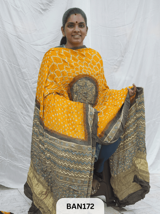 AJRAKH BANDHEJ GUL DUPPATA WITH LAGDI PATTA