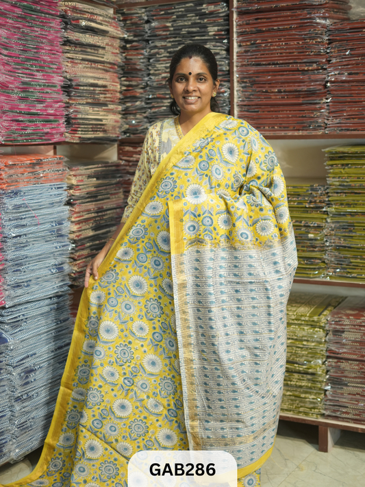 TRADITIONAL HAND BLOCK PRINTED MAHESHWARI SILK SAREE WITH BLOUSE