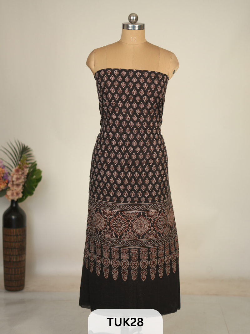 MODAL WITH AJRAKH TOP MATERIAL-2.5MTS AND 44 PANA