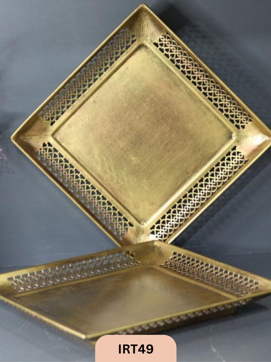 SQUARE TRAY SET OF 2