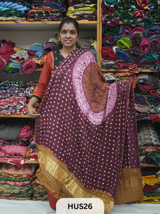 BANDHANI SHIBORI WITH LAGDI PATTA PIPEING BORDER