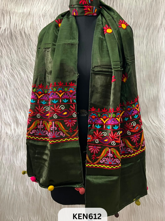 MUSHRU HAND AARI WORK STOLE