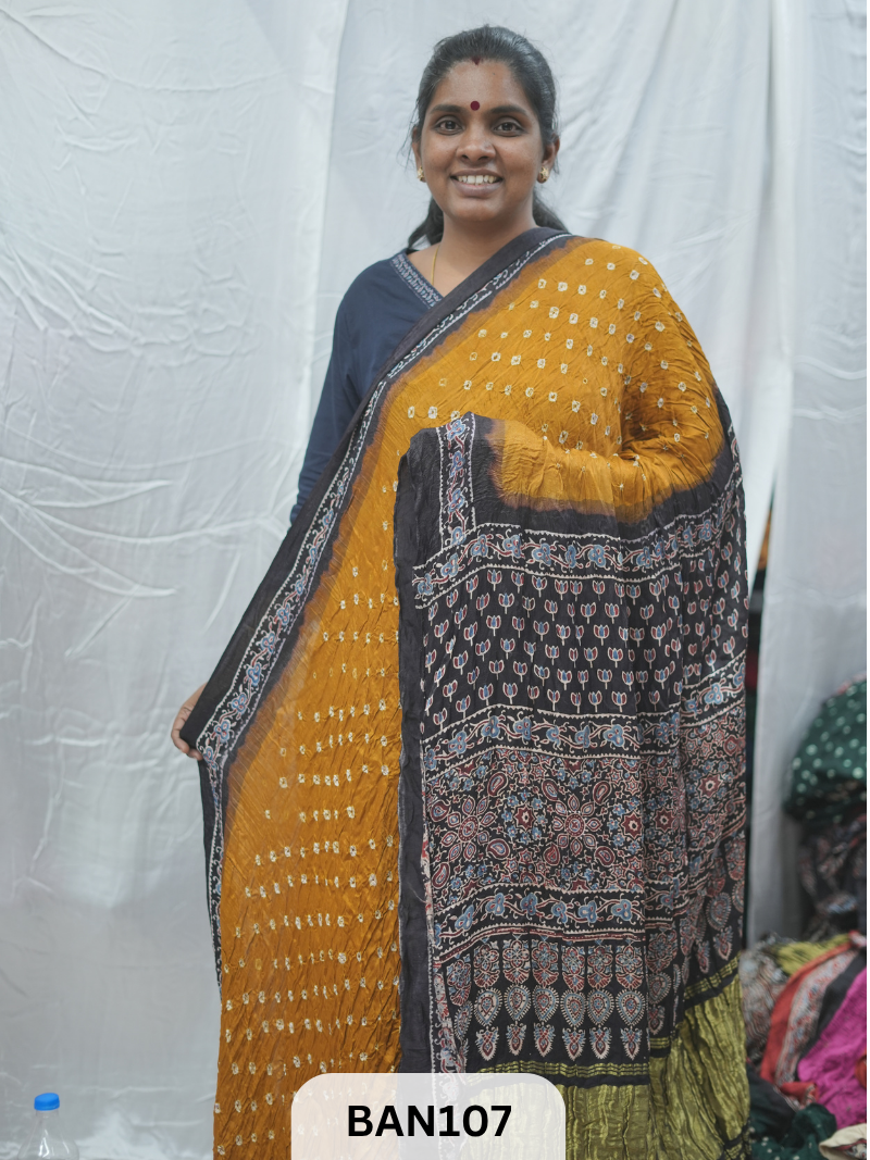 BANDHANI WITH AJRAKH SEMI GAJI SAREE