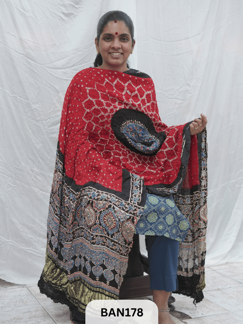 AJRAKH BANDHEJ GUL DUPPATA WITH LAGDI PATTA